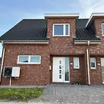 ヴィラ Am Fuer Paare, Familien, Nordseenah, Feriennest Am Wangermeer *